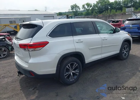2019 Toyota Highlander Le Plus from USA, damaged, VIN 5TDBZRFH5KS977277